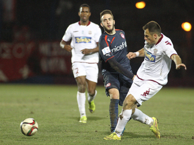 Σε απόσταση ασφαλείας ο Ολυμπιακός