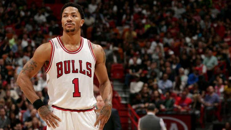 Επιστρέφει ο Ντέρικ Ρόουζ