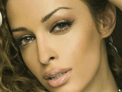 Ελένη Φουρέιρα: Η απάντηση σε όσους την έκραξαν για την απακάλυψη της καταγωγής της!