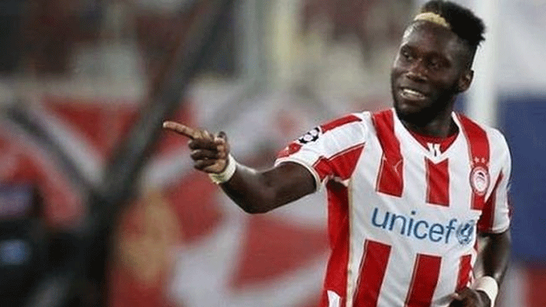 Ο Ολυμπιακός και ο Αρτούρ Μαζουακού έδωσαν τα χέρια- Στο λιμάνι έως το 2019