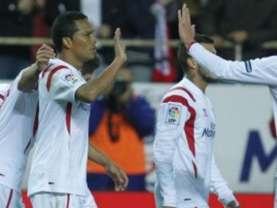 Νίκη και ρεκόρ για την Σεβίλλη