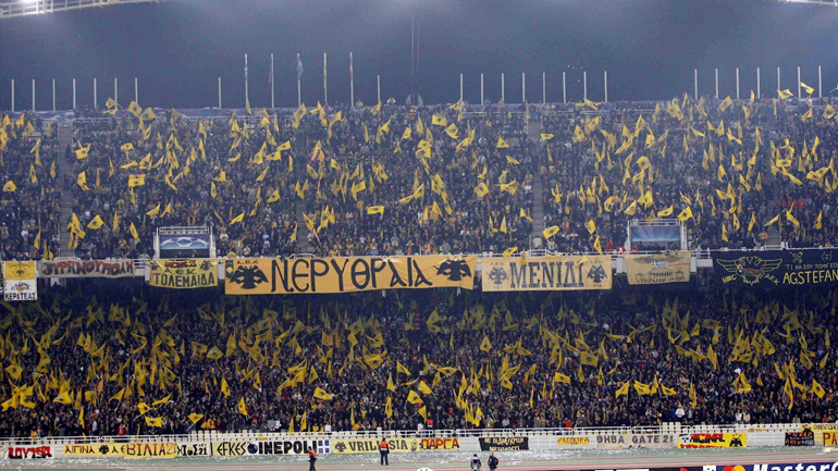 Δώρο έκπληξη στο ημίχρονο του ντέρμπι ΑΕΚ-Ολυμπιακός!