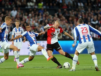 Ισόπαλες Φέγενορντ και Χέρενφεν