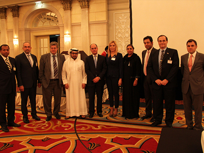 Από το Ντουμπάι στο Νότιο Αιγαίο Από το Ντουμπάι στο Νότιο Αιγαίο