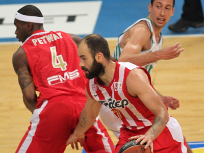 «Δεν γίνεται να αφήνουμε τον Παναθηναϊκό να βρει ρυθμό»