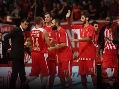 Γράφει ιστορία ο Ολυμπιακός