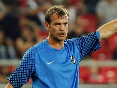 Υπογράφει ο Κάρολ