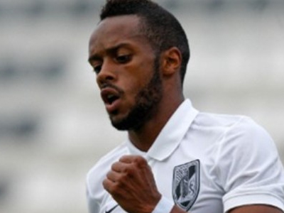 Στην Πόρτο ο Ερνάνι