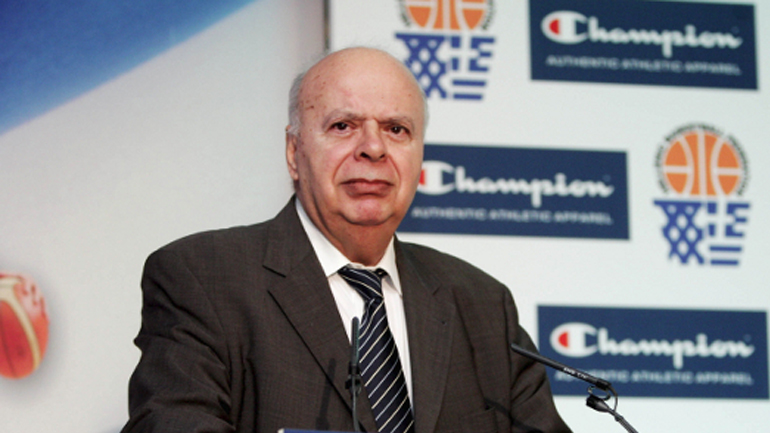 Έδωσε συγχαρητήρια στον Ολυμπιακό ο Βασιλακόπουλος