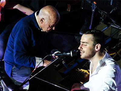 «Τραγούδια που δεν έχουν εποχές» με τον Πλέσσα και τον Μαυρικίου