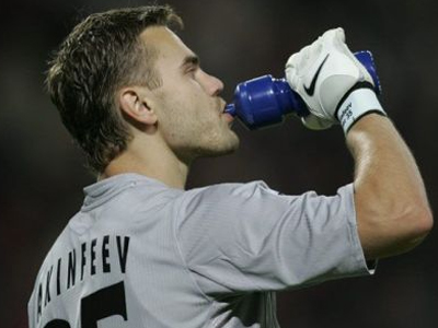 Πρόβλημα στο γόνατο ο Ακινφέεφ