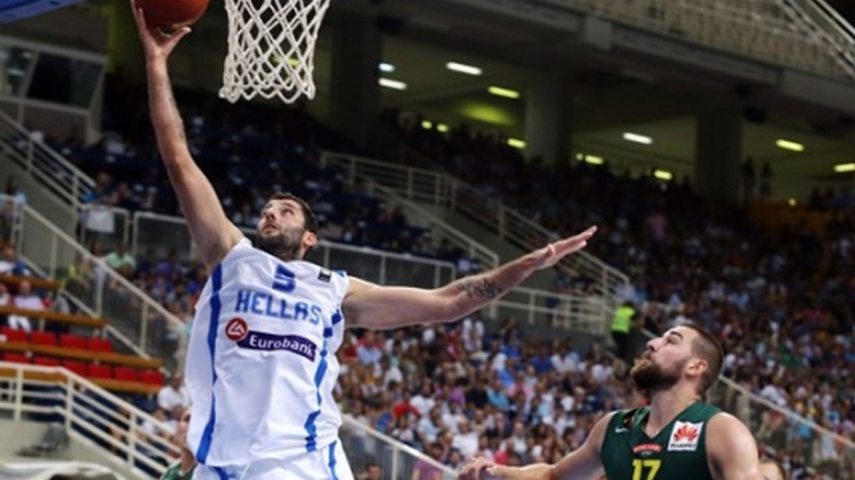 Ελαφρύ διάστρεμμα ο Μπουρούσης