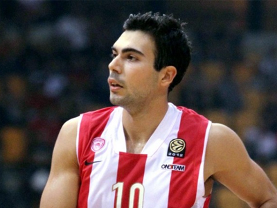 Μέσα ο Σλούκας