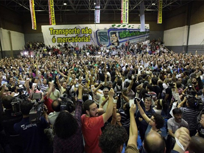 Σάο Πάολο: Οι εργαζόμενοι στο μετρό σταμάτησαν την απεργία