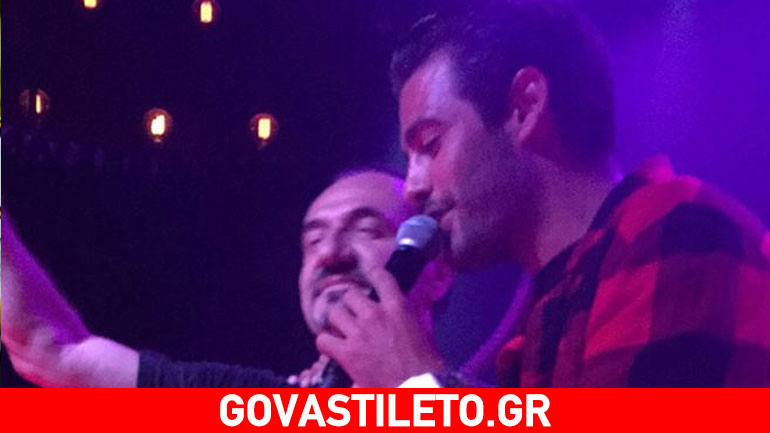 O Kώστας Ευριπιώτης σε ρόλο τραγουδιστή τα «έβαλε» με Πανταζή-Μαρτάκη