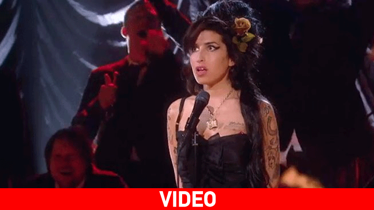 Αυτό είναι το τρέιλερ της ταινίας για τη ζωή της Amy Winehouse