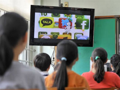 Oλέθριο λάθος καθηγήτριας: Έδειξε στους μαθητές της «ροζ ταινία»