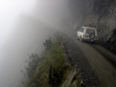 Ένας ελληνικός δρόμος στους πιο επικίνδυνους του κόσμου Ένας ελληνικός δρόμος στους πιο επικίνδυνους του κόσμου