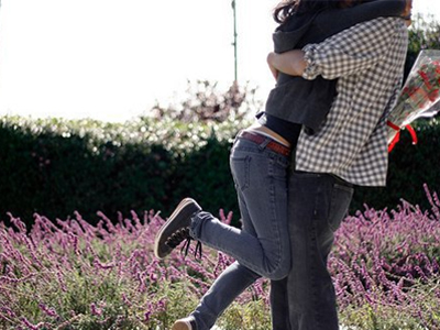 Καινούργιο app δίνει τη δυνατότητα για μία γρήγορη αγκαλιά!!!