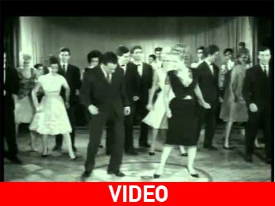 Γλέντι τρικούβερτο … με Χάλι Γκάλι