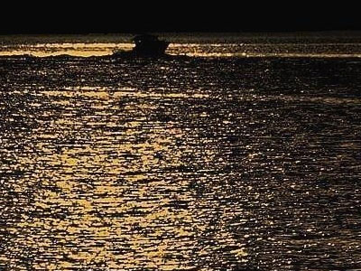 Έρευνες για την  ανεύρεση αγνοούμενου σέρφερ στη Λούτσα