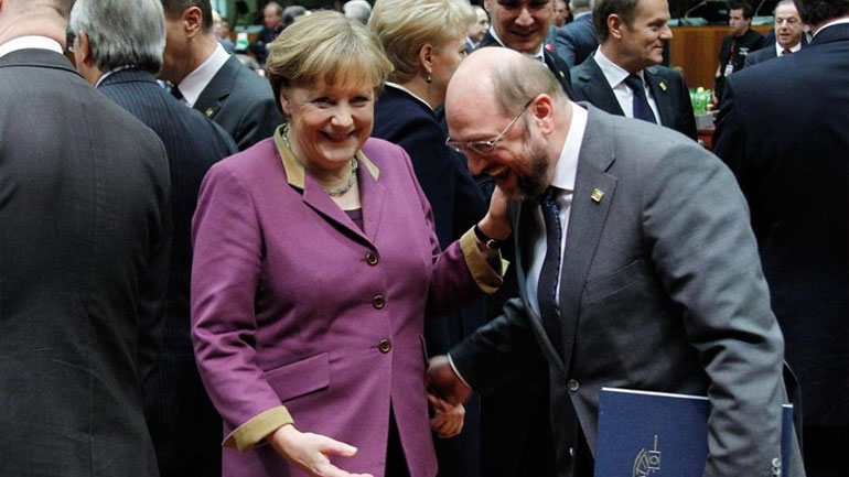 Schulz: «Τα πάντα για να μείνει η Ελλάδα στο ευρώ»