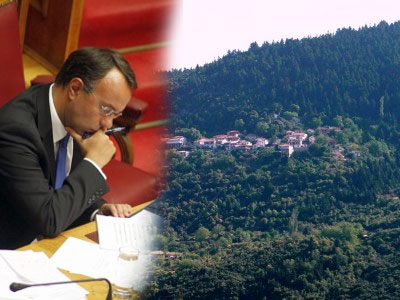 Από το Παρίσι στο… Κουμαρίτσι ο Χρήστος Σταϊκούρας