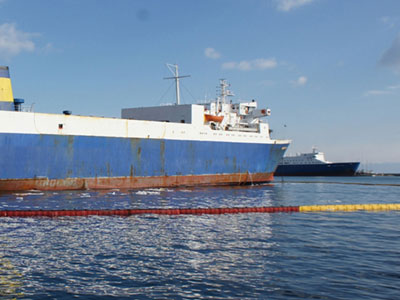 Πλοία συγκρούστηκαν στο λιμάνι της Χίου