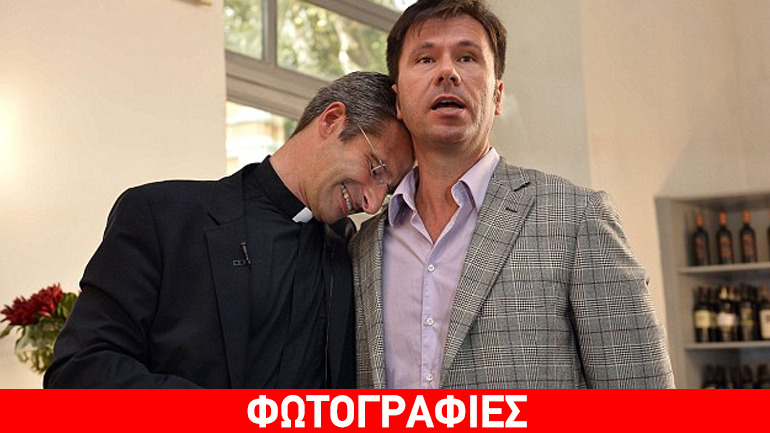 Iερέας μιλά ελεύθερα για τη σεξουαλικότητά του και δηλώνει «ομοφυλόφιλος και ευτυχής»