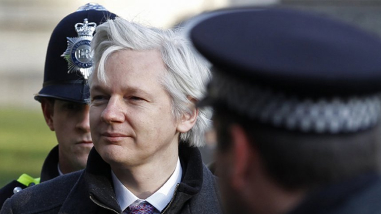 Σουηδία: Άσυλο για να καταθέσει ζήτησε ο Ασάνζ