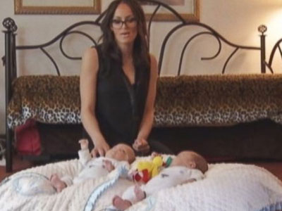 Δίδυμα γεννήθηκαν με… 39 ημέρες διαφορά!