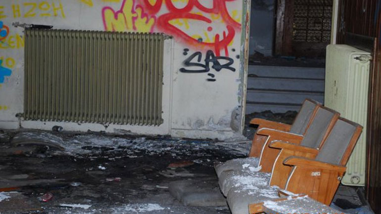 Ρημάζει το πνευματικό κέντρο Καστοριας