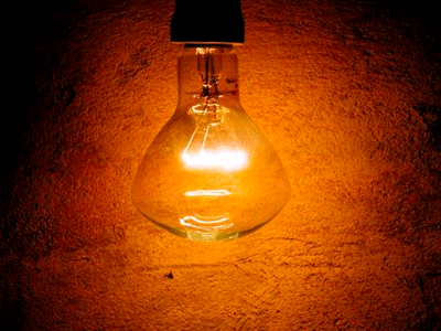 Πάτρα: Επανασυνδέουν το ρεύμα σε 80 νοικοκυριά