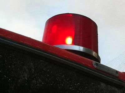 Υπό μερικό έλεγχο η φωτιά στο Περιστέρι