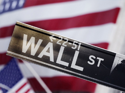 Μεικτές τάσεις την Πέμπτη στη Wall