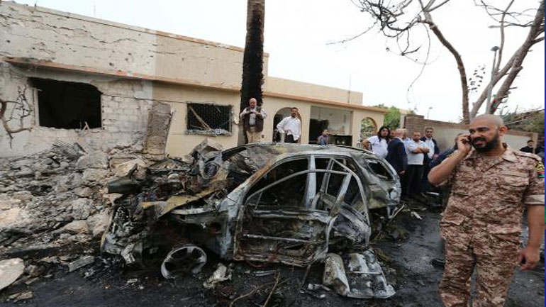 Λιβύη: Πέντε νεκροί από επίθεση βομβιστή-καμικάζι