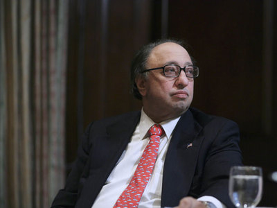 Τέσσερις Έλληνες ανάμεσα στους πλουσιότερους Αμερικανούς