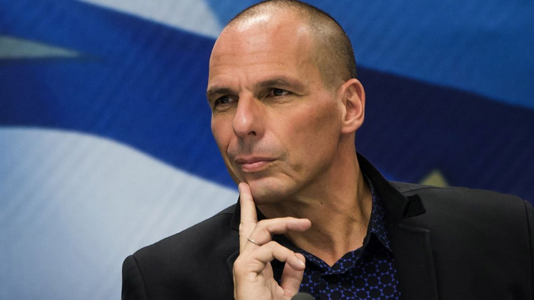 Πυρά της ΕΣΗΕΑ κατά Βαρουφάκη για τη διαμάχη με δημοσιογράφο