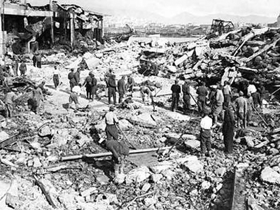 Μνημόσυνο για τα θύματα του βομβαρδισμού του 44