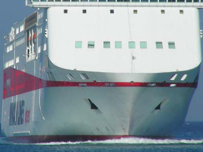 «Ναυμαχία» του ομίλου Γκριμάλντι με ANEK και Superfast