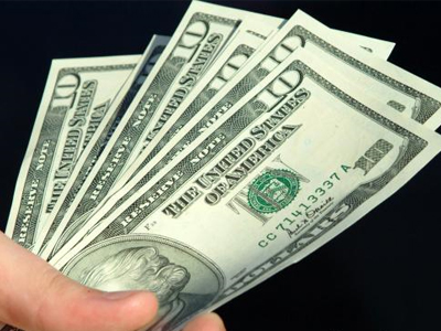 Εκτοξεύτηκε το έλλειμμα στις ΗΠΑ