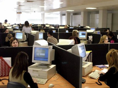 Ξεκινά το πρόγραμμα εκπαίδευσης ανέργων Ξεκινά το πρόγραμμα εκπαίδευσης ανέργων