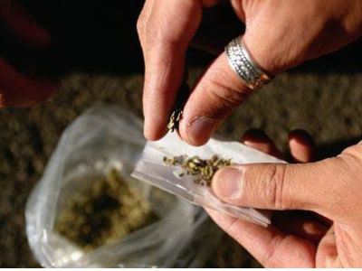 Συλλήψεις για ναρκωτικά στη Μυτιλήνη Συλλήψεις για ναρκωτικά στη Μυτιλήνη