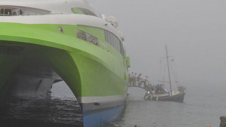 Έρευνα δυτών στα ύφαλα του «Flying Cat 4»