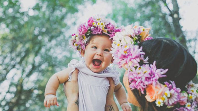 Πώς να έρθετε κοντά με το νεογέννητο παιδί σας