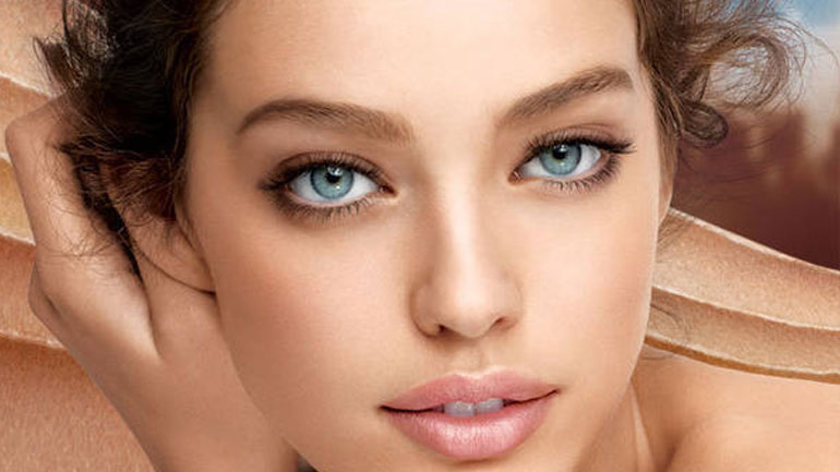 Τα σωστά βήματα για να πετύχετε το τέλειο φυσικό μακιγιάζ