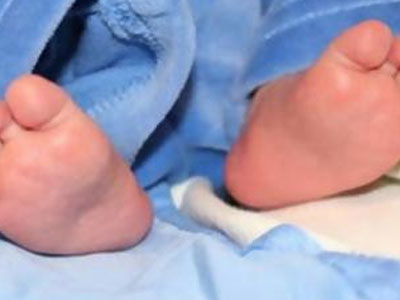 Αναβολή στη δίκη για τον θάνατο βρέφους έπειτα από επέμβαση