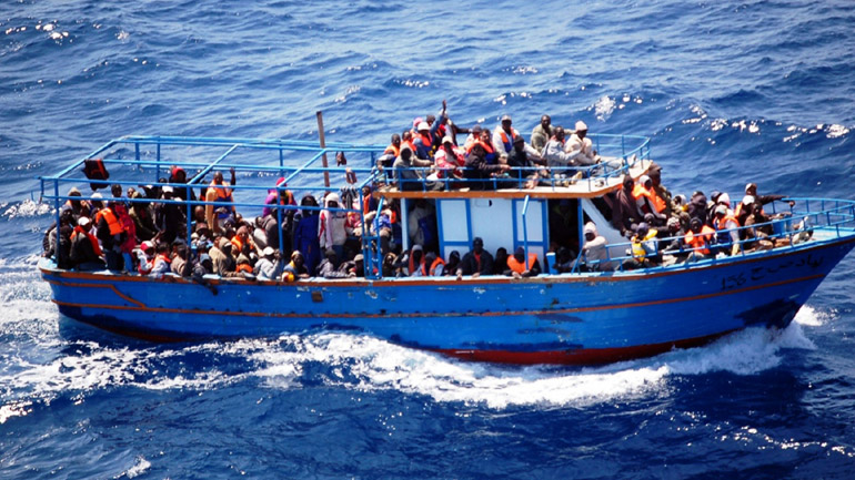 SOS από ακυβέρνητο σκάφος ανοικτά των Αντίπαξων