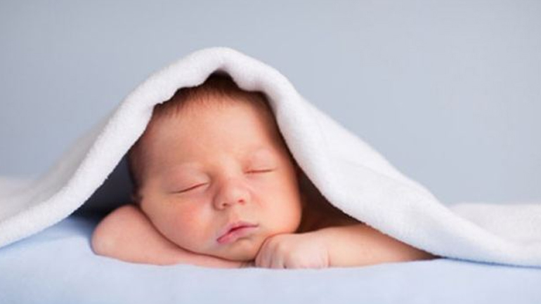 Γιατί το μωράκι σας δεν βλεφαρίζει;