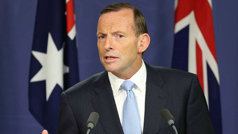 «Επιβάλλουμε περικοπές για να μη γίνουμε Ελλάδα»